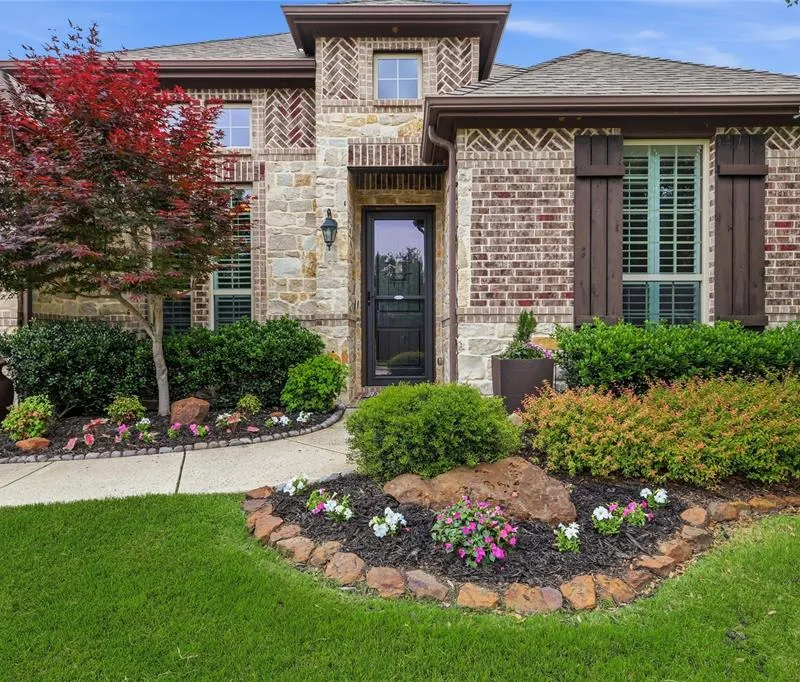 204 Shadow Creek Lane, Hickory Creek TX 75065
