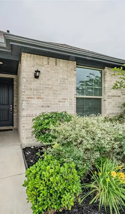 601 Bethpage Drive, Red Oak TX 75154 - Photo 3
