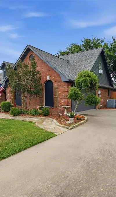 105 Franklin Court, Pottsboro TX 75076 - Photo 2