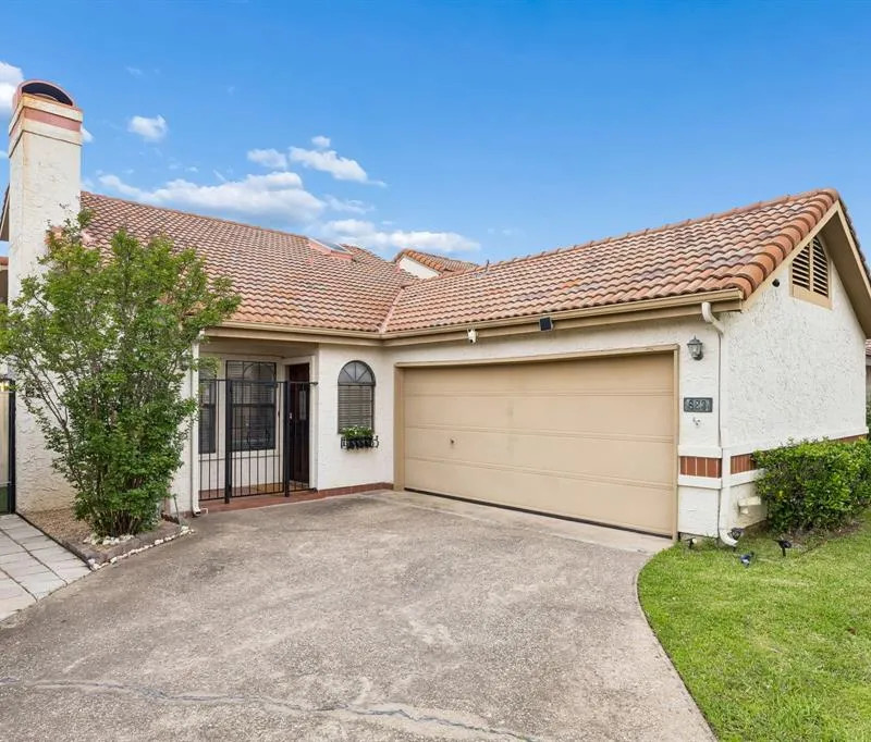 623 Rancho Circle, Irving TX 75063