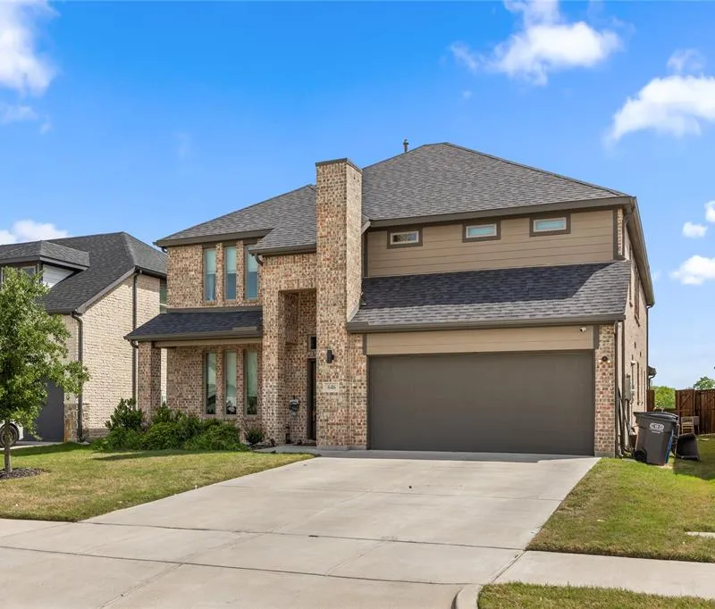 646 Olympic Way, Red Oak TX 75154