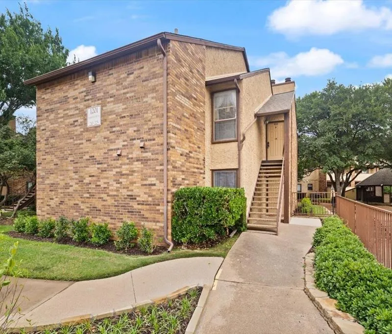 1201 Harwell Drive # 225, Arlington TX 76011