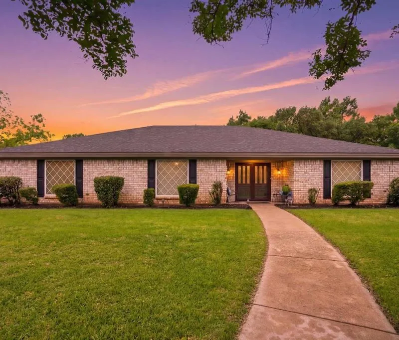 1705 Louella Court, Hurst TX 76054