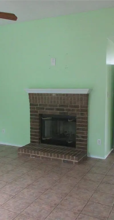 214 Westbrook Drive, Arlington TX 76002 - Photo 2