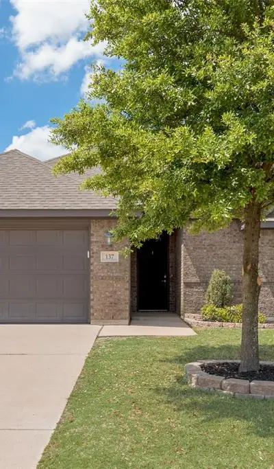 137 Sierra Drive, Waxahachie TX 75167