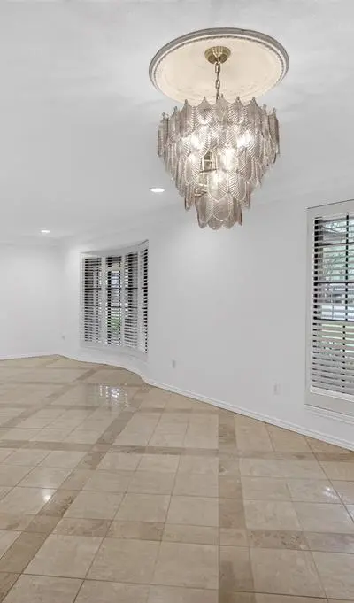 4915 Cross Creek Court, Arlington TX 76017 - Photo 5