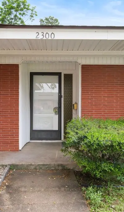 2300 SE 9th Street, Mineral Wells TX 76067 - Photo 2