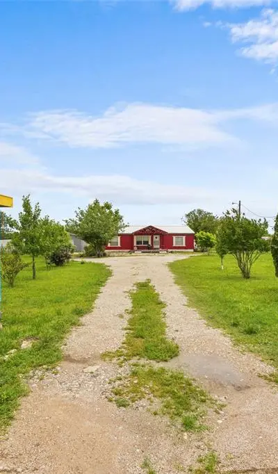 2412 Luisa Lane, Alvarado TX 76009 - Photo 5