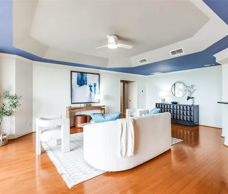 5909 Luther Lane # 2104, Dallas TX 75225