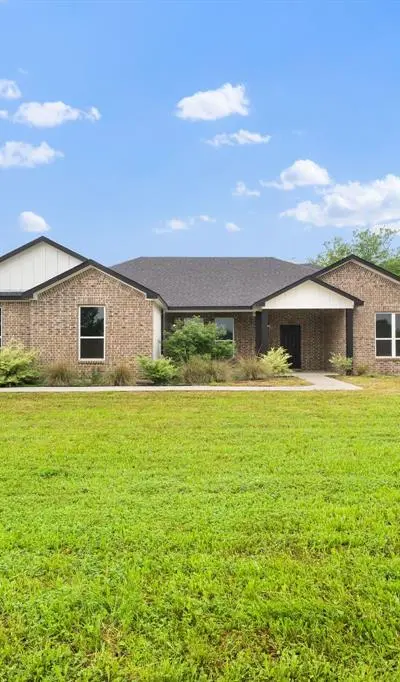 646 County Road 4109, Greenville TX 75401