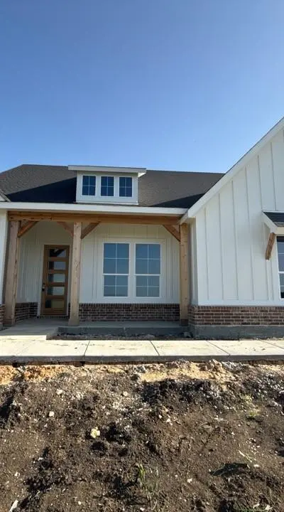 690 County Road 200, Valley View TX 76272