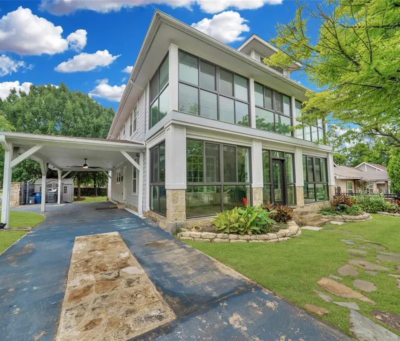 6303 E Grand Avenue, Dallas TX 75223