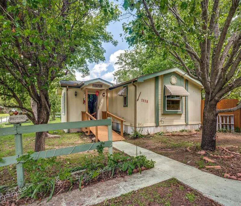 2538 Whiterock Road, Denton TX 76208