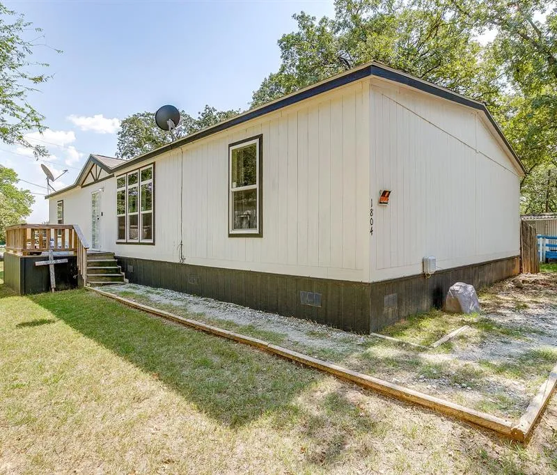 1804 Coral Road, Pelican Bay TX 76020