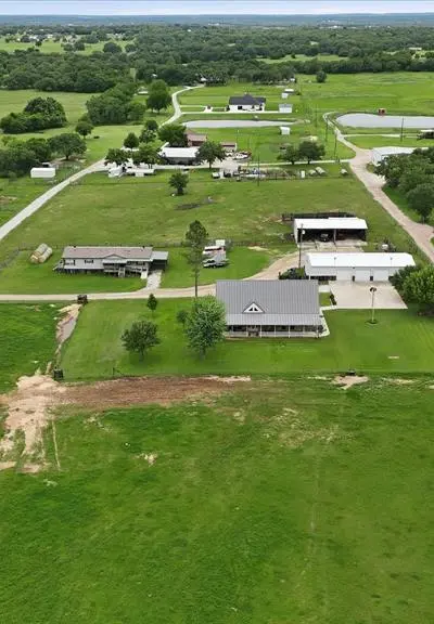 421 County Road 3342, Paradise TX 76073