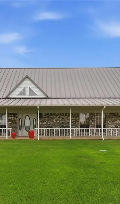 421 County Road 3342, Paradise TX 76073 - Photo 2