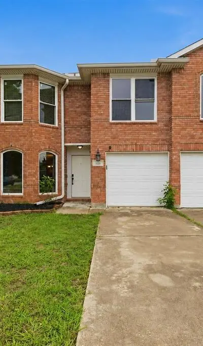 829 Elbe Drive, Arlington TX 76001
