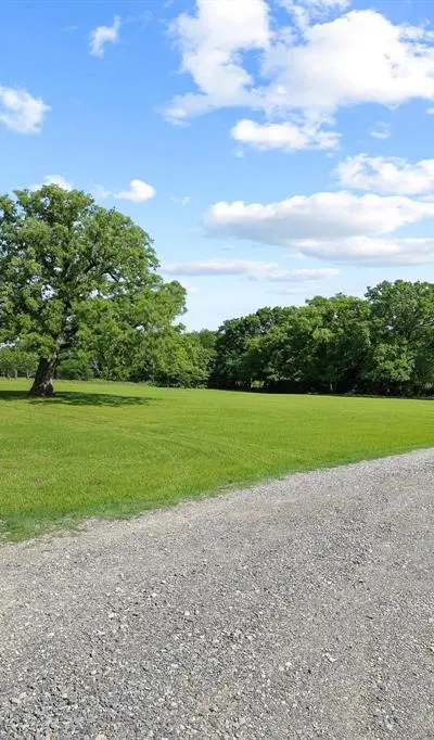 232 Magnus Road, Denison TX 75021 - Photo 2
