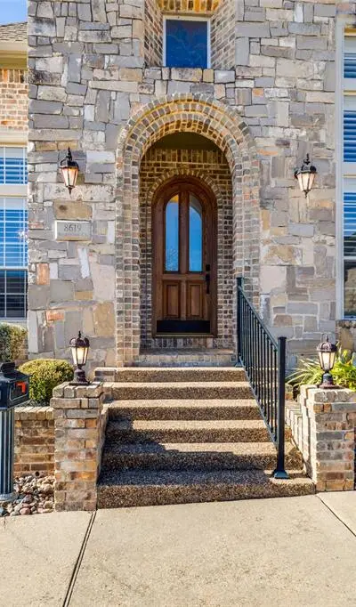8619 Royalbrook Court, Dallas TX 75243 - Photo 2