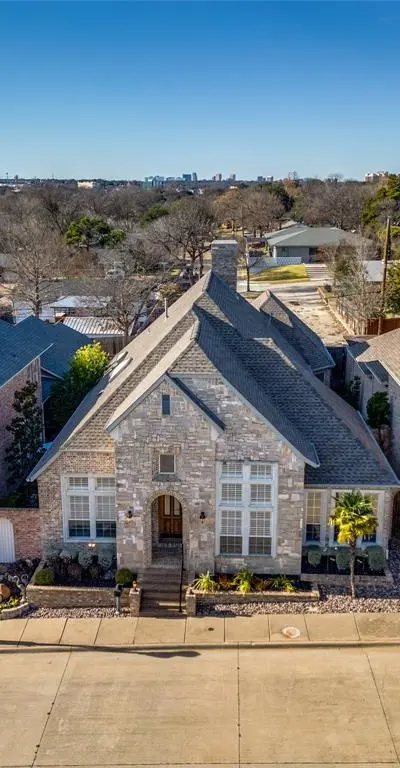 8619 Royalbrook Court, Dallas TX 75243 - Photo 3