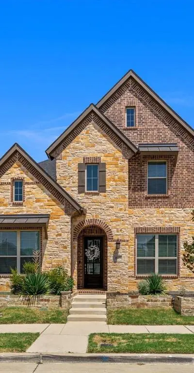 1815 Gresham Drive, Farmers Branch TX 75234