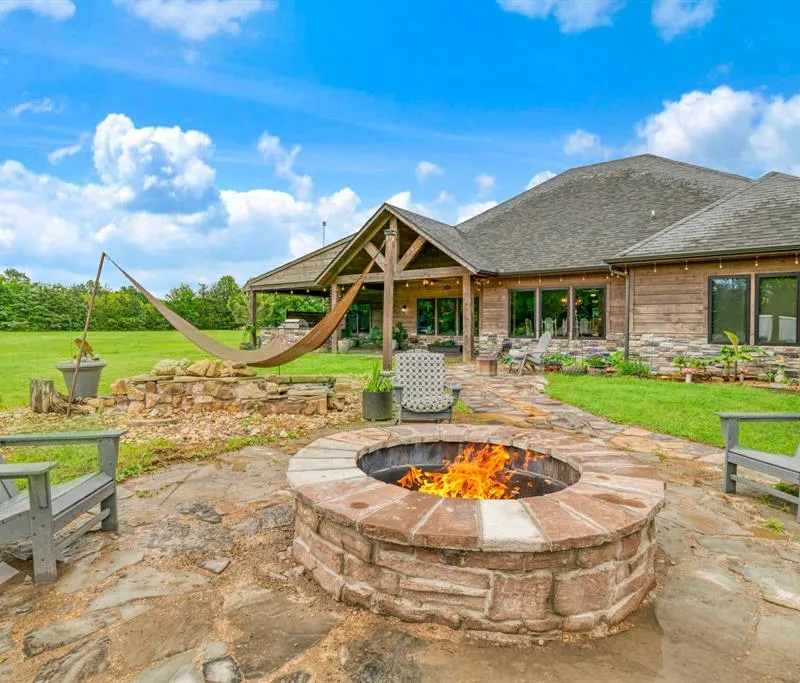 3929 County Road 42350, Reno TX 75462