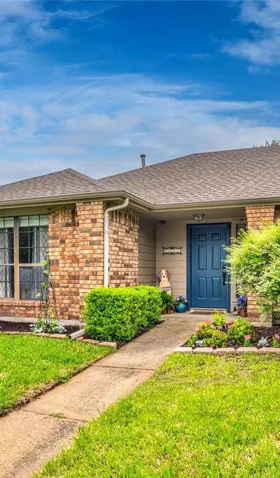 2002 Lansdown Drive, Carrollton TX 75010 - Photo 4
