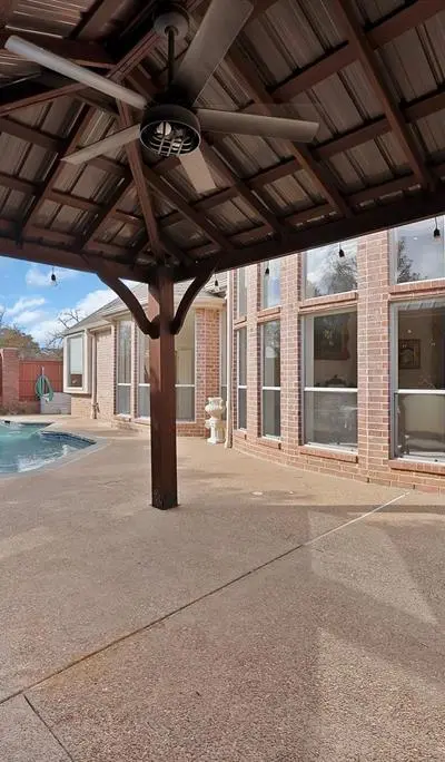 5605 Bailey Court, Arlington TX 76017 - Photo 3