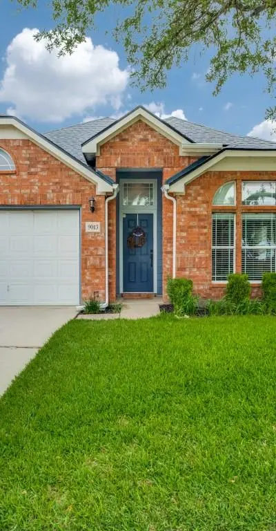 9013 Yosemite Trail, Cross Roads TX 76227