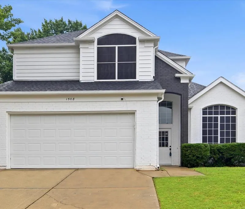 1508 Park Chase Avenue, Arlington TX 76011