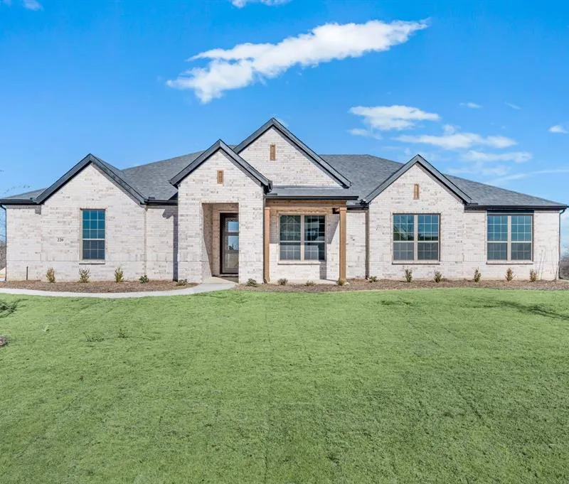 220 Basalt Lane, Reno TX 76020