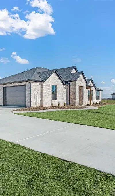 220 Basalt Lane, Reno TX 76020 - Photo 3