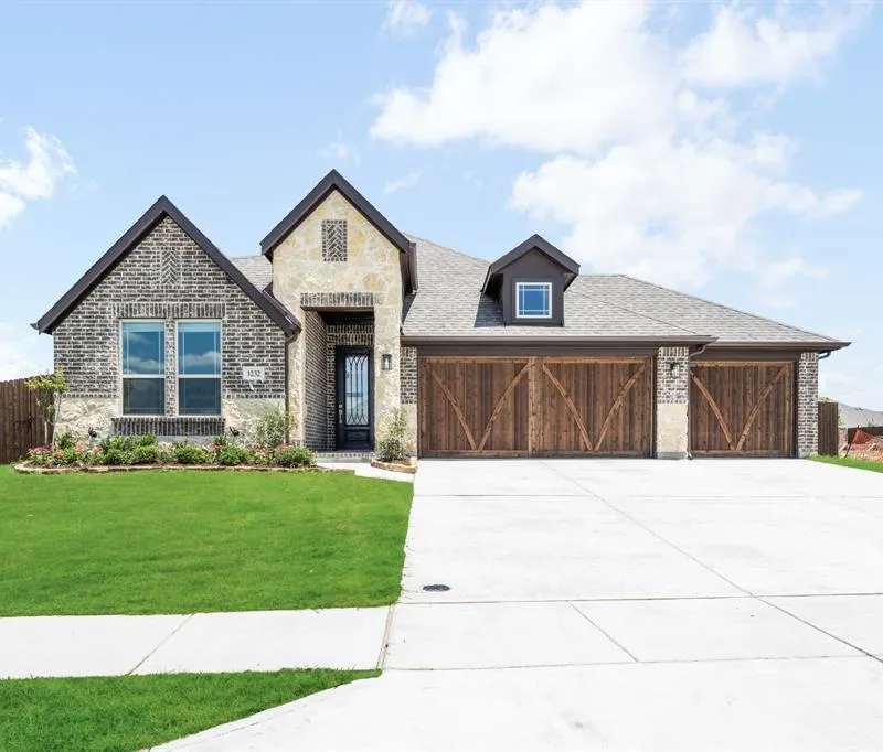 1232 Wrenwood Lane, Red Oak TX 75154