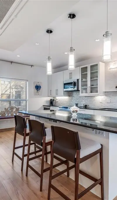 7404 W Northwest Highway # 3, Dallas TX 75225