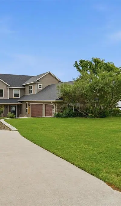 114 Blackfoot Trail, Lake Kiowa TX 76240 - Photo 2