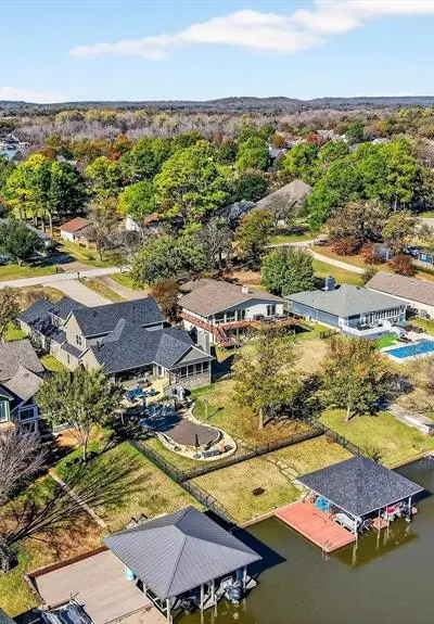 114 Blackfoot Trail, Lake Kiowa TX 76240 - Photo 4
