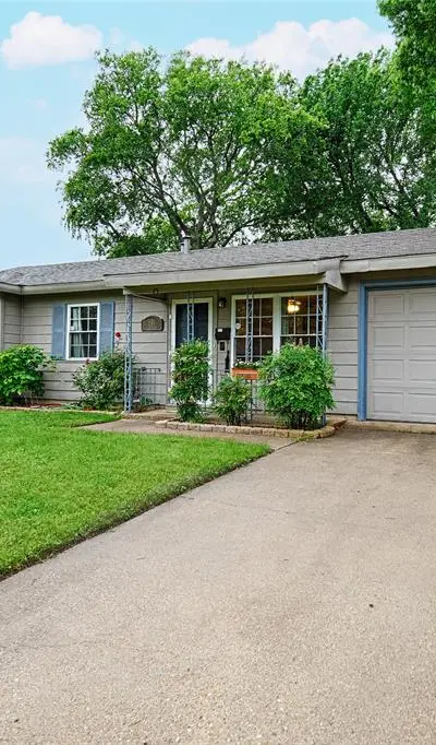 531 Himes Drive, Euless TX 76039 - Photo 2