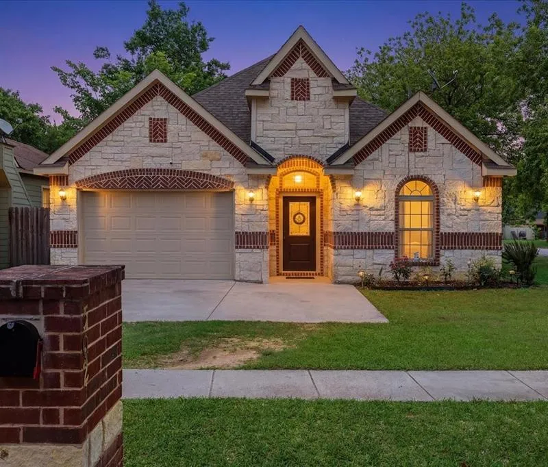 502 Ritchey Street, Gainesville TX 76240