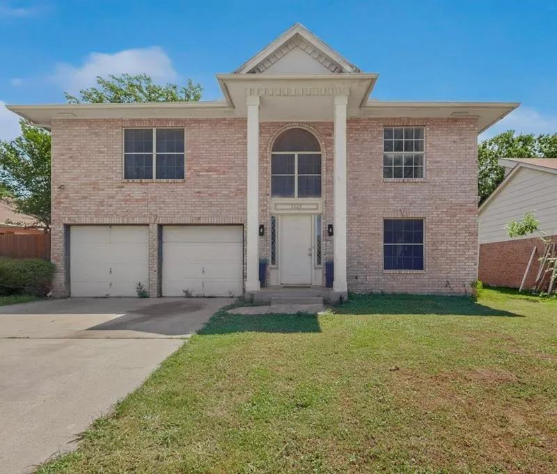 5505 Thackery Drive, Arlington TX 76018