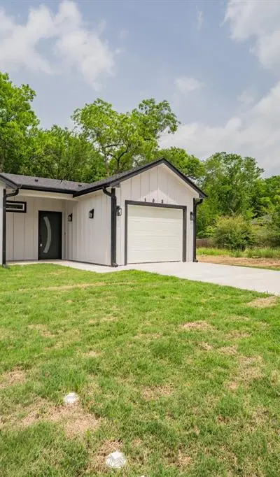 103 Ross Street W, Sulphur Springs TX 75482 - Photo 2