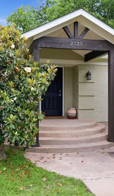 2725 Ryan Place Drive, Fort Worth TX 76110 - Photo 4