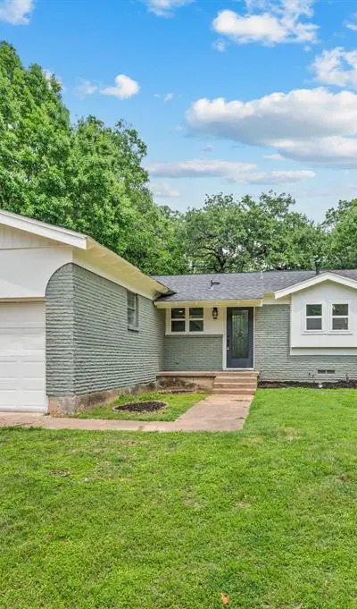 1307 Ravenwood Drive, Arlington TX 76013