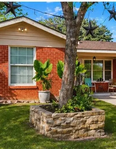 3404 Livingston Avenue, Fort Worth TX 76110 - Photo 2