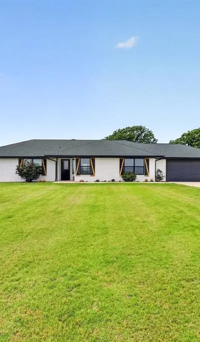 3914 Alamo Road, Bowie TX 76230 - Photo 2