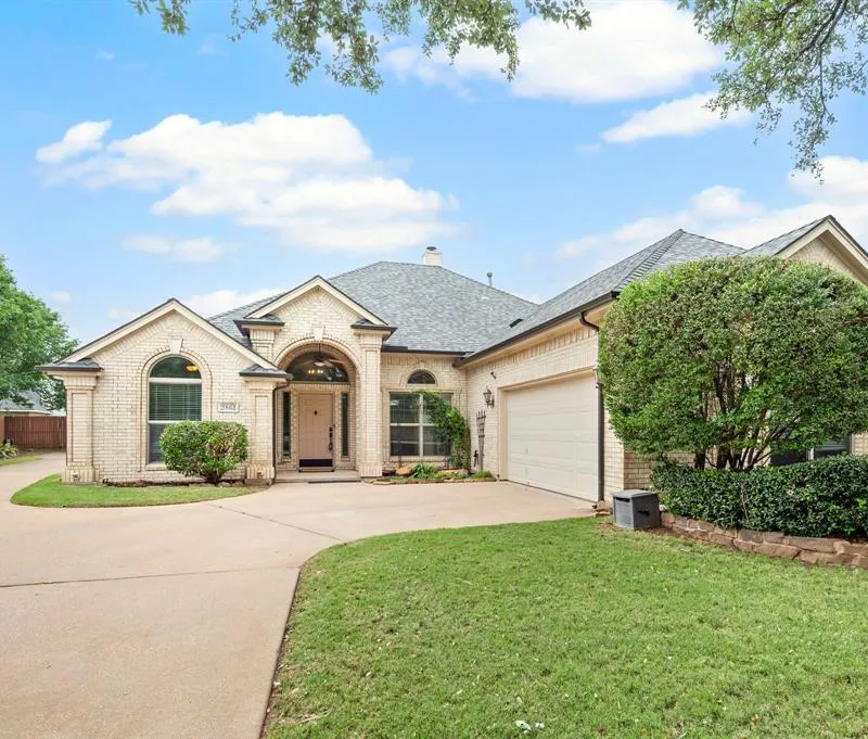 2861 Harvard Court, Fort Worth TX 76118