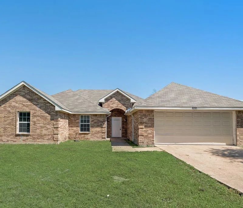 1019 Balkan Drive, Lancaster TX 75134
