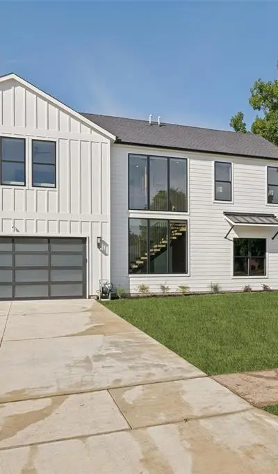 10226 Northlake Drive, Dallas TX 75218 - Photo 2