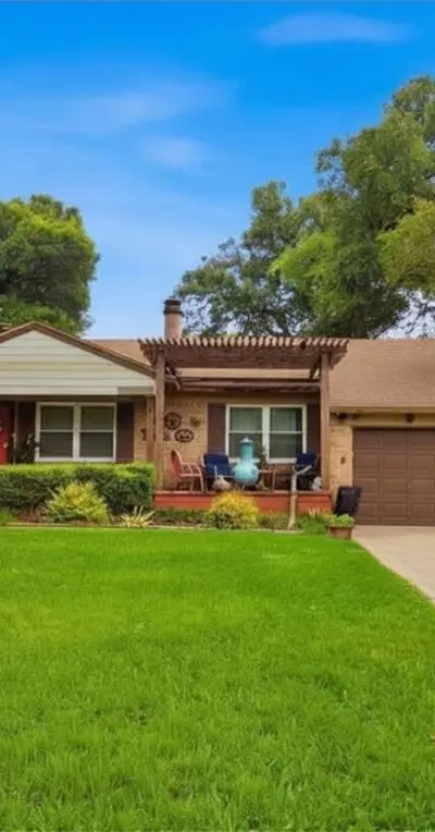6128 Hollis Avenue, Dallas TX 75227