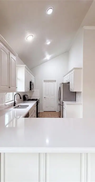 12817 Breckenridge Court, Fort Worth TX 76177 - Photo 2