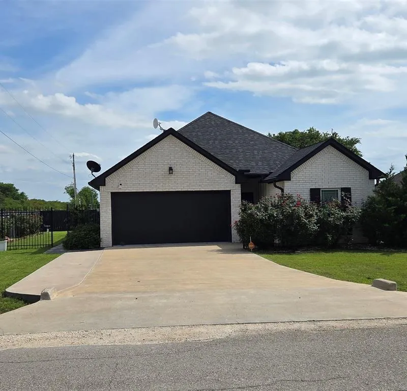 430 Alexander Street, Hillsboro TX 76645